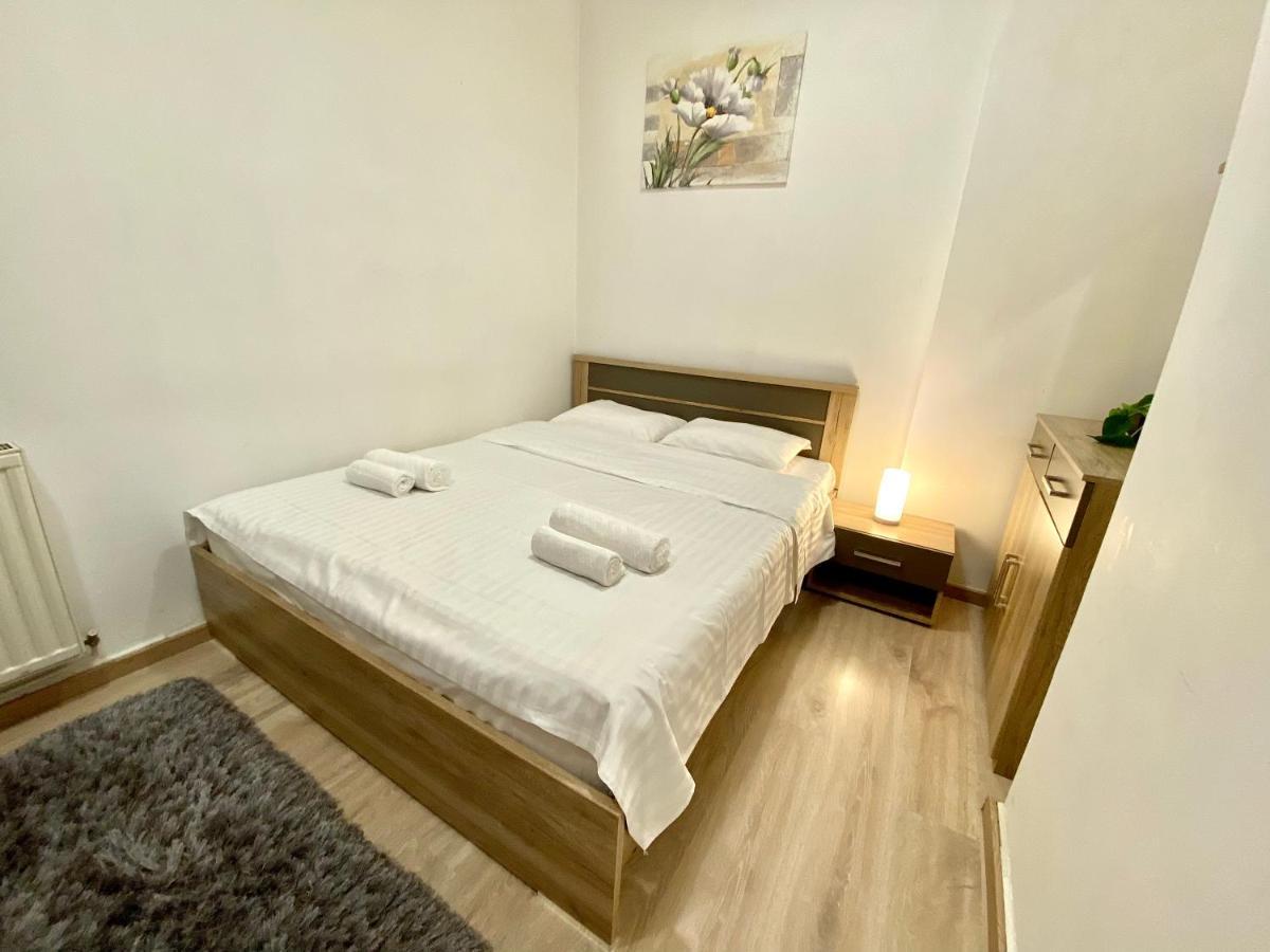 Modern Old Town Central Apartment Bucarest Extérieur photo
